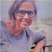 Sono Insegnate dalle 23 anni. Ho insegnato inglese, spagnolo e anche yoga. Ho vasta esperienza con adulti, anziani, giovani e anche bambini. Amo la docencia e anche mi piace tanto mio lavoro. Sono madrelingua espaniola, insegnante de Inglese e Insegnante